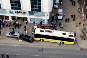 Çekmeköy’de otobüs durağa daldı: 1 ölü, 4 yaralı