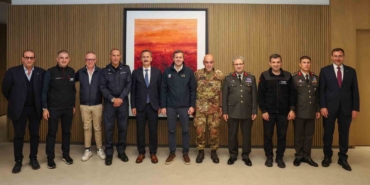 İtalyan heyet, Baykar’ın oyun değiştirici teknolojilerini inceledi: TB3 SİHA, AKINCI, KIZILELMA art arda havalandı