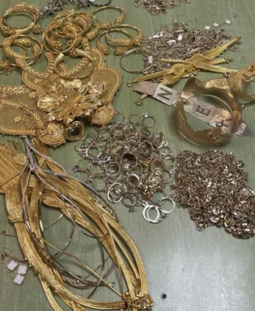 Yoğurt kovasında 1 kilo 241 gram altın yakalandı