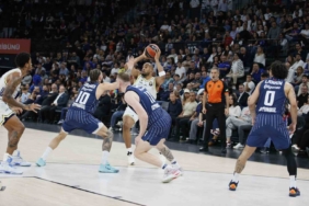 Euroleague: A. Efes: 69 - Fenerbahçe: 79