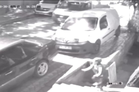 Sultangazi’de paletleri kamyonete yükleyip çaldılar: 1’i kadın 2 hırsız rahat tavırlarıyla dikkat çekti