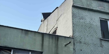 Küçükçekmece’de korkutan termosifon patlaması