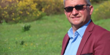 Gemlik’te sahnede kalp krizi geçiren Giresunlu sanatçı hayatını kaybetti