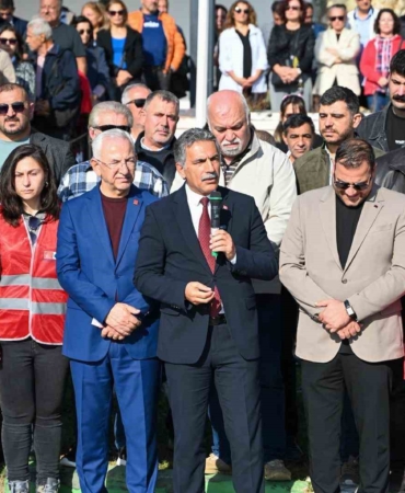 Gemlik’te durdurulan kafe inşaatı tartışmalara yol açtı