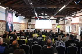 Polis ve jandarma ekiplerine kara yollarında hız sınırlama uygulamaları hakkında bilgilendirme