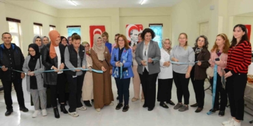 Ahmet Yesevi Mahallesi Kadın Dayanışma ve Yardımlaşma Derneği yeni merkezinde