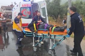 Bursa’da çekici ile kamyonet çarpıştı 4 yaralı