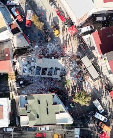 Gebze’de çöken bina havadan görüntülendi
