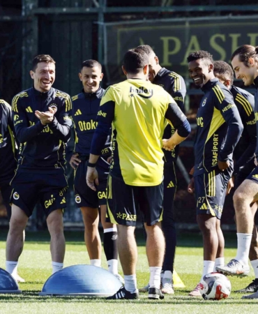 Fenerbahçe’de Beşiktaş derbisinin hazırlıkları başladı