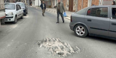 Tekirdağ’da çukura dalan motosikletli düşüp yaralandı