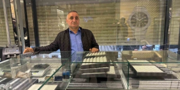 Bahçelievler’de kuyumcu soygunu: 1 dakikada 3 kilo altını çaldılar