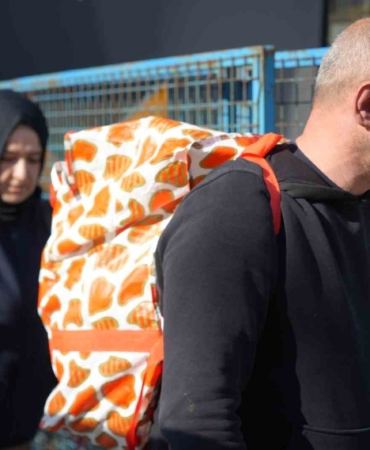 Gebze’de boşaltılan 12 binada oturanlar eşyalarını polis kontrolünde aldı