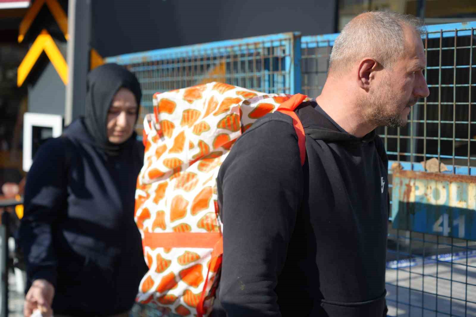 Gebze’de boşaltılan 12 binada oturanlar eşyalarını polis kontrolünde aldı