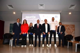 Zirvedeki sporcular öğrenciler ile buluştu