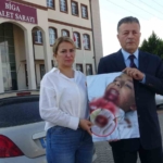 İlkokul öğrencisinin çenesi saplanan demir yüzünden koptu, ailesi okula ihmal davası açtı