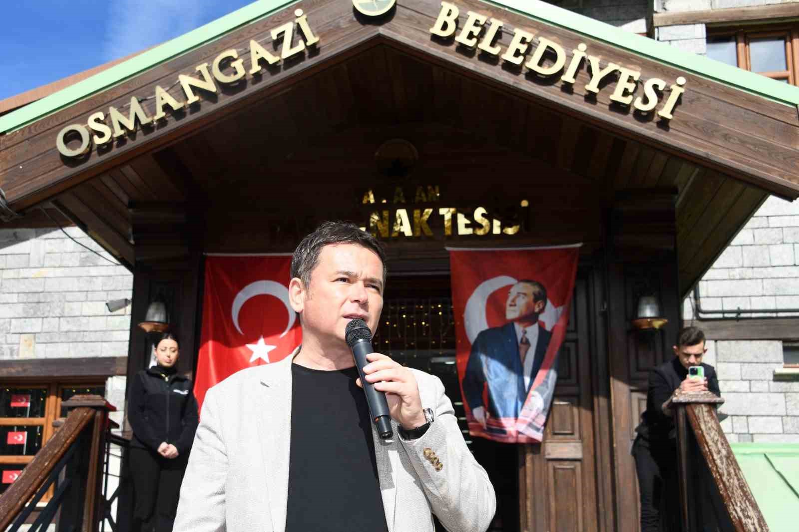 Uludağ’da yüzlerce kişi Cumhuriyetin izinde yürüdü