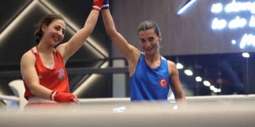 Milli boksör Ayşen Taşkın, Riyad’da altın madalyaya ulaştı