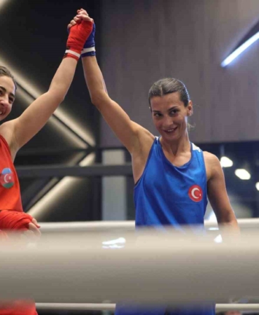 Milli boksör Ayşen Taşkın, Riyad’da altın madalyaya ulaştı