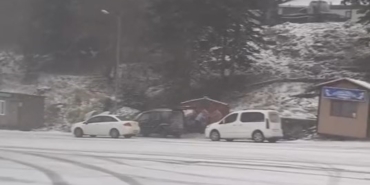 Uludağ’da kar yağışı etkisini gösterdi