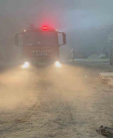 Edirne’de palet fabrikasında yangın