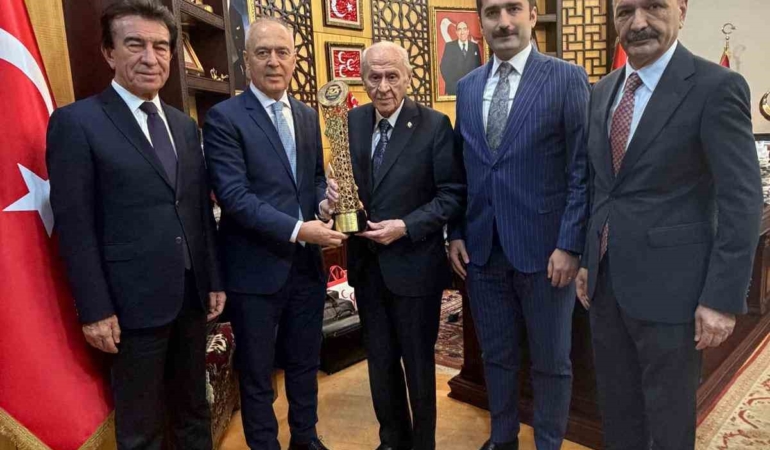 Türkiye Bisiklet Federasyonu’ndan MHP Genel Başkanı Devlet Bahçeli’ye ziyaret