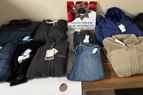 AVM’lerde kıyafet deneme bahanesiyle 1 milyon liralık vurgun: Nefes kesen operasyon kamerada