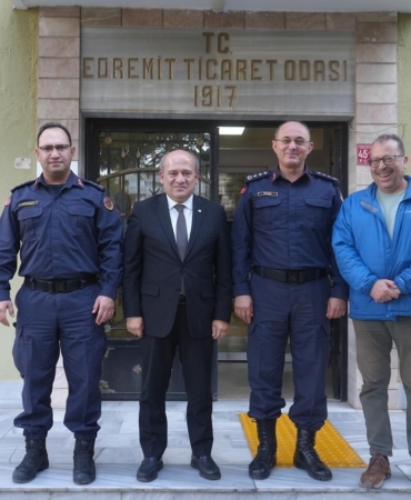 Balıkesir İl Jandarma Komutanı Murat Özer’den Edremit Ticaret Odasına ziyaret