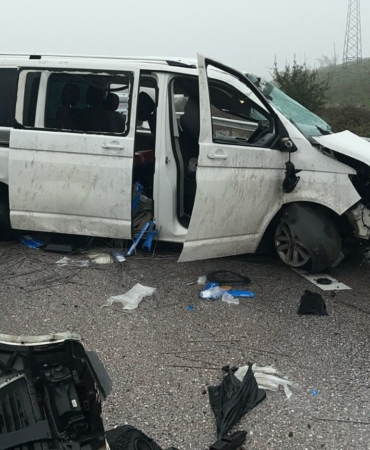 Balıkesir Çevreyolunda takla atan otomobilde 3kişi yaralandı