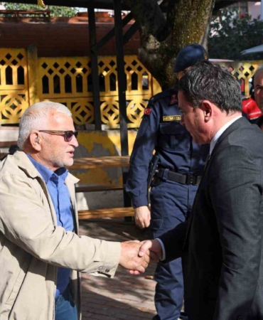 Başkan Aydın’ın Cuma durağı Çağlayan Mahallesi