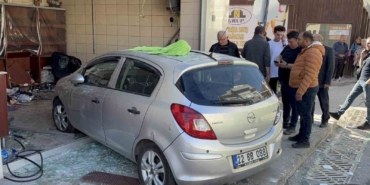 Edirne’de otomobil fırına girdi: 4 yaralı