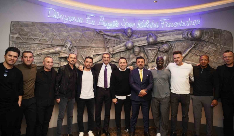 Fenerbahçe’nin eski yıldızları derbi öncesi bir araya geldi
