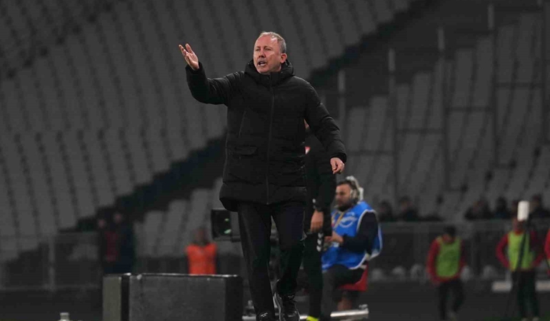 Trendyol Süper Lig: Fatih Karagümrük: 0 - Beşiktaş: 2 (Maç sonucu)