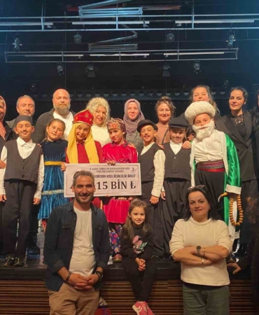 Gülkent İlkokulu tiyatro ekibi Türkiye üçüncüsü oldu