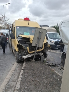 Başakşehir’de zincirleme kaza: 12 yaralı