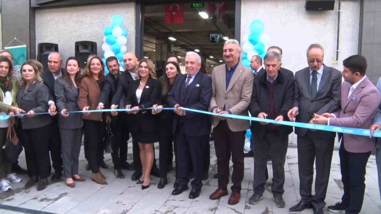 Balat Mahallesi modern pazar alanına kavuştu