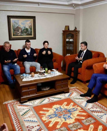 Tarım ve Orman Bakanı Yumaklı’dan, Hırvatistan’da düşen uçakta şehit olan pilotun ailesine ziyaret