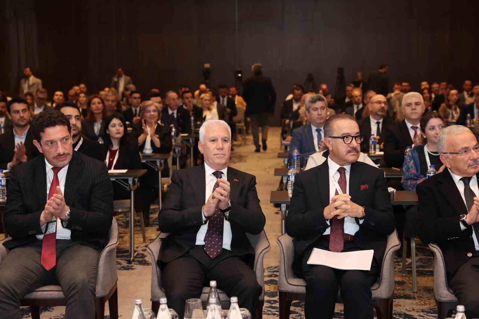 Bursa Büyükşehir Belediyesi’ne ’Akıllı Şehir’ ödülü