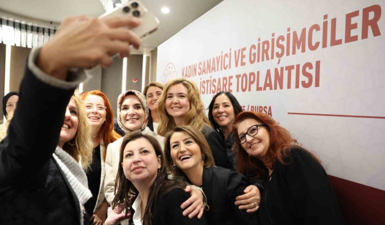 Bakan Göktaş: "Cam tavanları kırmak kolay değil ama azimle, sabırla ve kararlılıkla her engel aşılır"