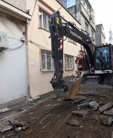 Osmangazi’de eski asfaltlar yenileniyor