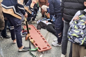 Sultangazi’de otomobil ile motosiklet tramvay yolunda çarpıştı: 1 yaralı