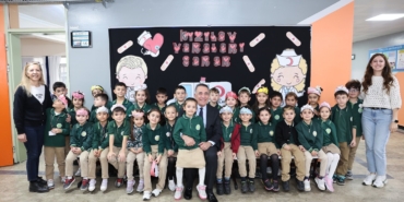 Sınıf başkan adayı Mina sözünü tuttu: Başkan Dursun öğrencileri ziyaret etti