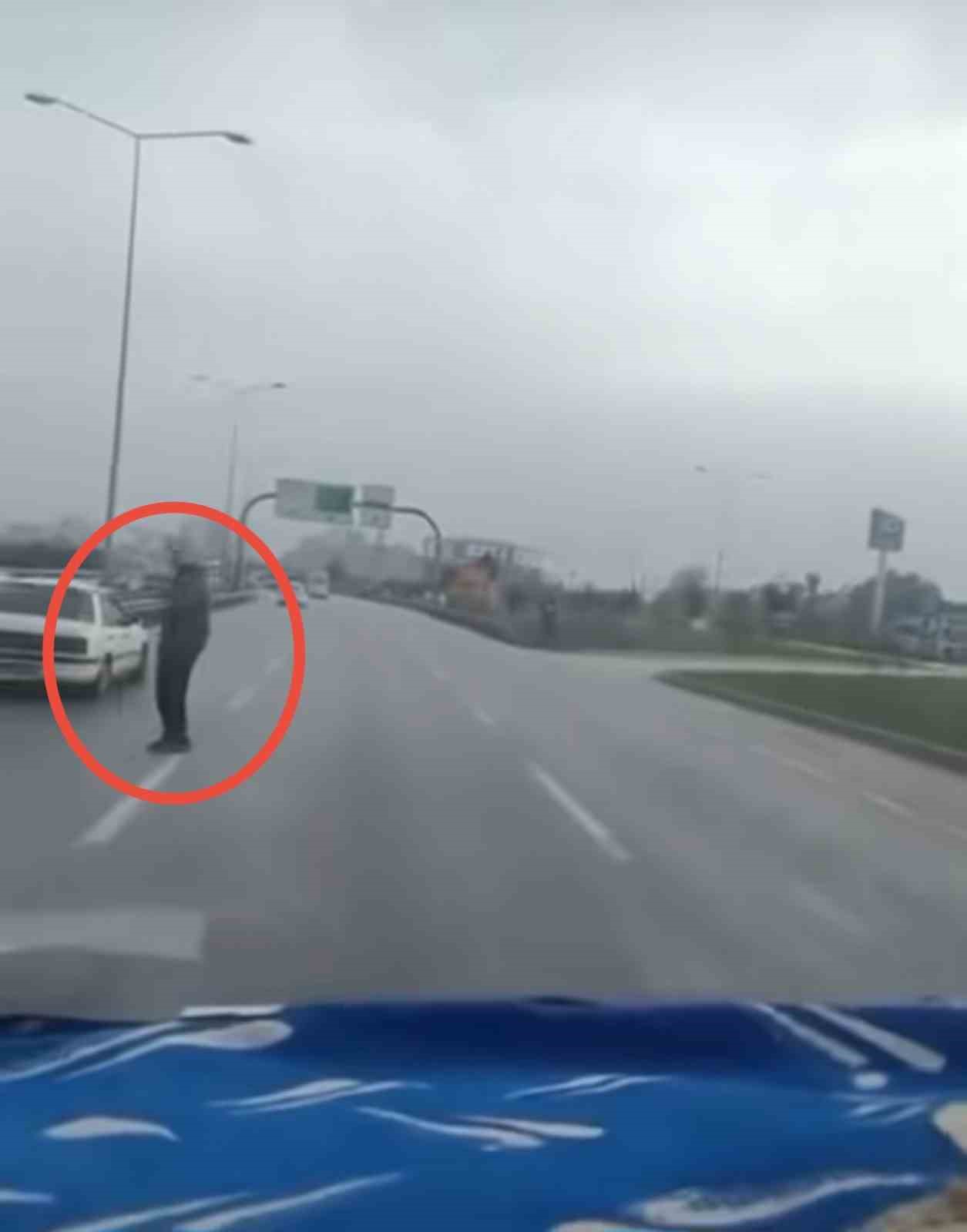 Ölüme davetiye çıkardı