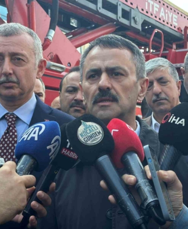 Parfüm dolum tesisinde çıkan yangında 6 ölü, 4 yaralı