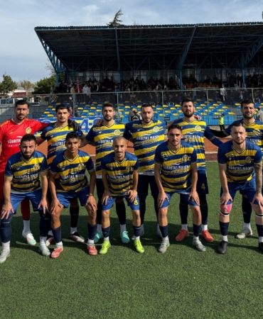 Söğütspor kendi evinde mağlup oldu