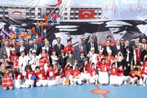 Kartal’da ‘Kızılay Haftası’ öğrenci etkinlikleriyle kutlandı