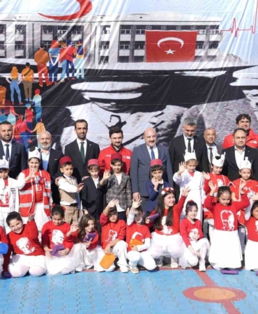 Kartal’da ‘Kızılay Haftası’ öğrenci etkinlikleriyle kutlandı