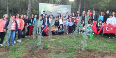 Burhaniye’de 400 fidan toprakla buluştu