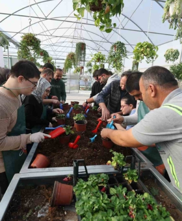 Çayırova’da özel bireyler doğayla buluştu