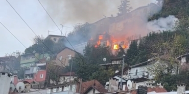 Bursa’da yanan 2 katlı evin 78 yaşındaki sahibi kayıp