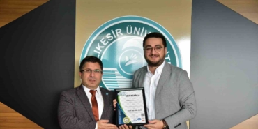 Balıkesir Üniversitesine, ISO 9001 belgesi